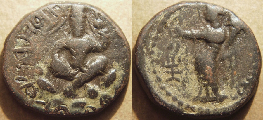 INDIA, KUSHAN: Huvishka AE tetradrachm, cross-legged King / Ardochsho ...