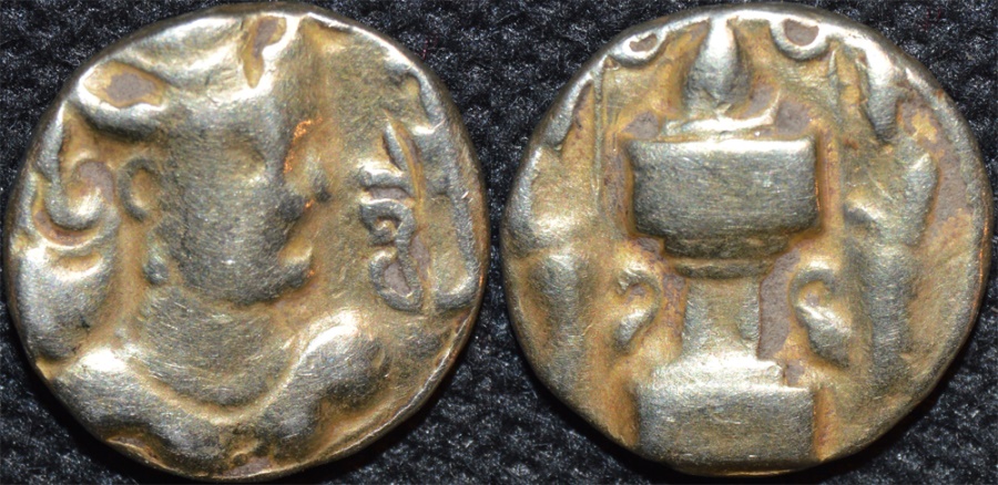 Ancient Coins - INDIA, SASANO-HUNNIC, Anonymous Gold dinar of the Varhran V type, Sind, 5th century. VERY RARE and CHOICE!