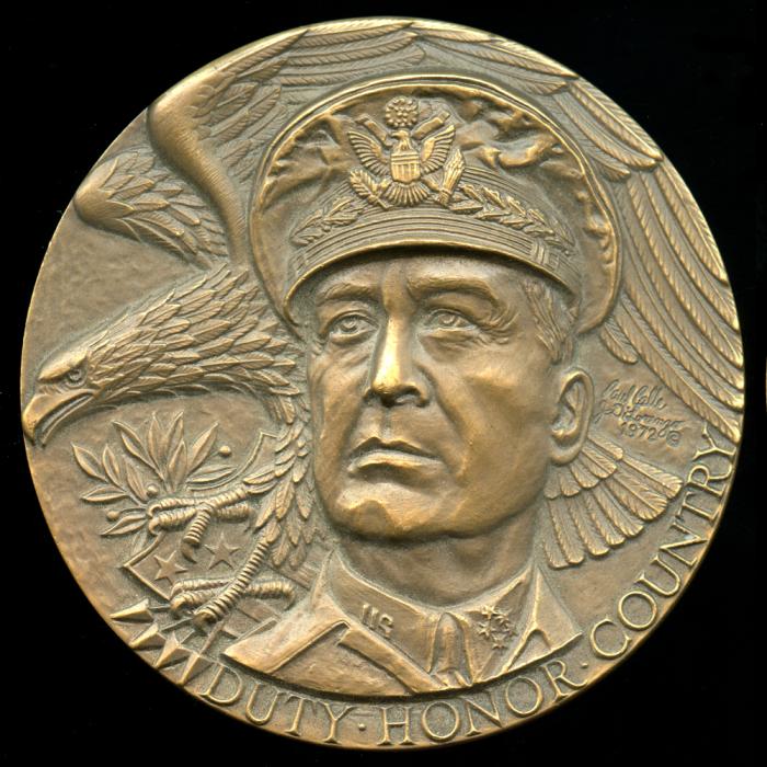 ... States - General Douglas MacArthur Commemorative Medal by <b>Paul Calle</b>. - Axz97Bifo4CkeMc3Lj67dRe8iG2Z5Y