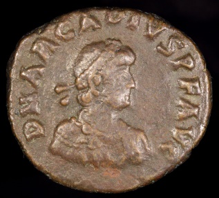 Ancient Coins - Arcadius Ae2 - VIRTVS EXERCITI - Alexandria Mint 