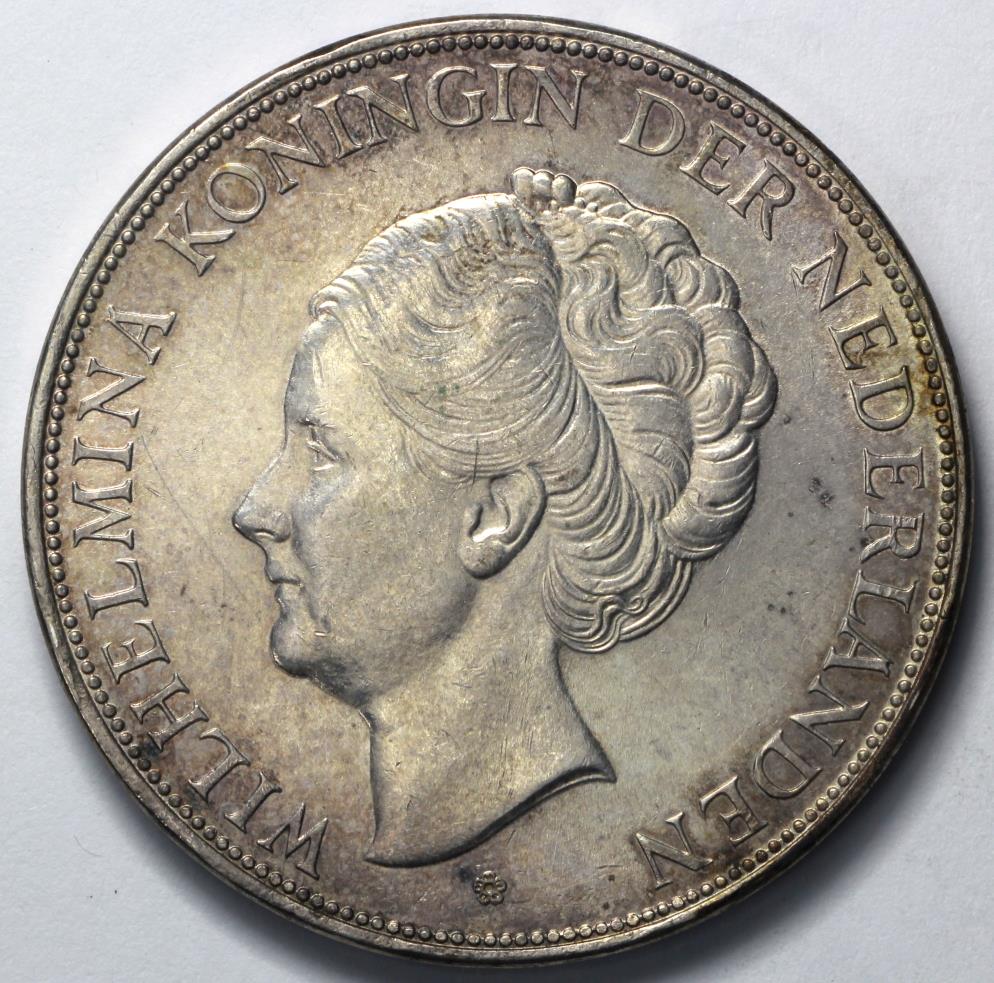 1939-netherlands-2-1-2-gulden-wilhelmina-i-unc-silver-european-coins