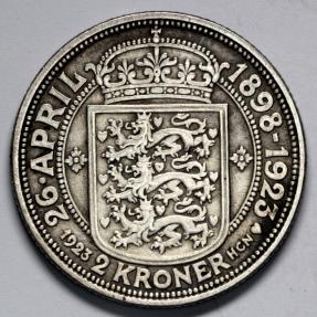 1923 Denmark 2 Kroner - Silver Wedding Anniversary - Christian X