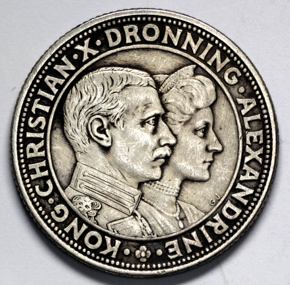 1923 Denmark 2 Kroner - Silver Wedding Anniversary - Christian X