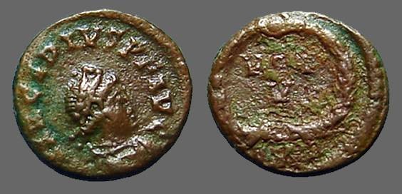 Ancient Coins - Arcadius AE4 Vows in wreath,  VOT/V