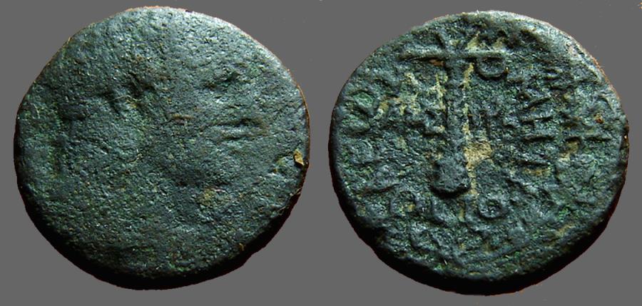 Phoenicia, Tyre. AE20 Melqart / Club within wreath | Greek Coins