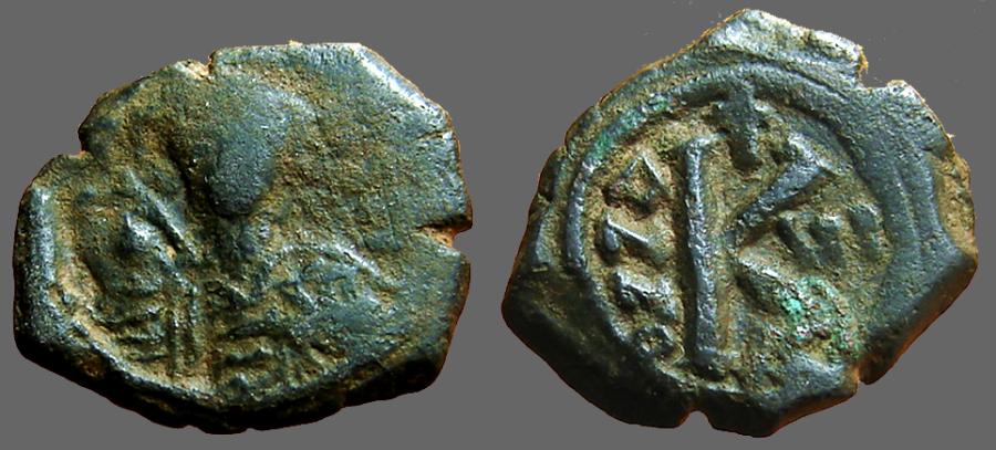 Ancient Coins - Maurice Tiberius AE22 1/2 Follis.  year 6