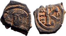 Ancient Coins - Maurice Tiberius AE22 half Follis. Constantinople. year 2