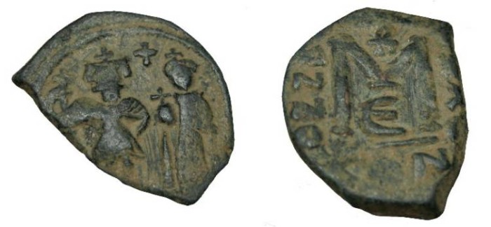 Ancient Coins - Heraclius 610-641AD AE Follis Constantinople S-810