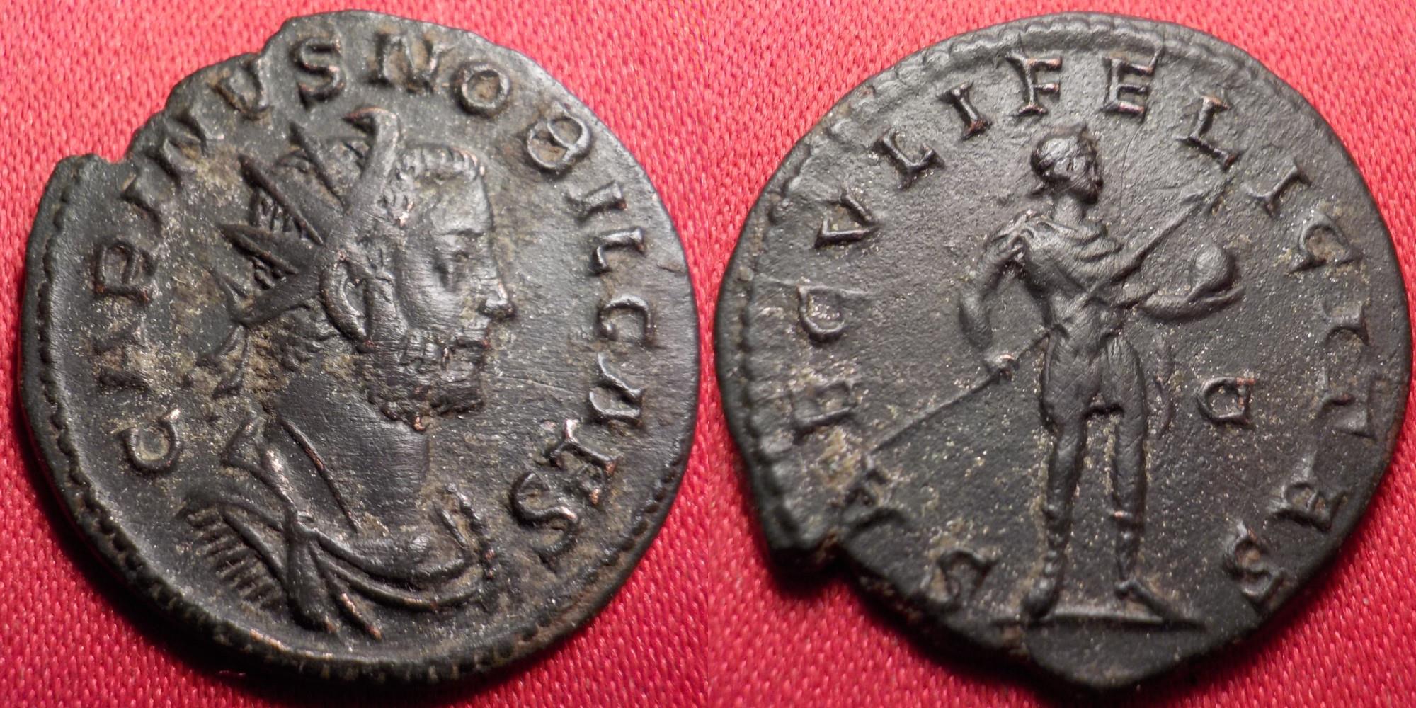 CARINUS CAESAR AE antoninianus. Lugdunum mint, SAECVLI FELICITAS ...