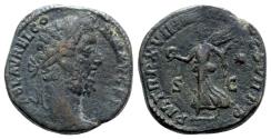 Ancient Coins - Commodus (180-192). Æ Sestertius - Rome - R/ Victory