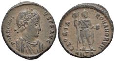 Flavius Victor (387-388). Æ 13mm. Aquileia. R/ Camp gate with two