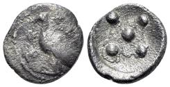 Ancient Coins - Sicily, Akragas, c. 470-420 BC. AR Pentonkion. Eagle on Ionic column. R/ Five pellets