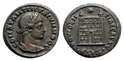 Ancient Coins - Constantine II (Caesar, 316-337). Æ Follis - Siscia - R/ Camp-gate