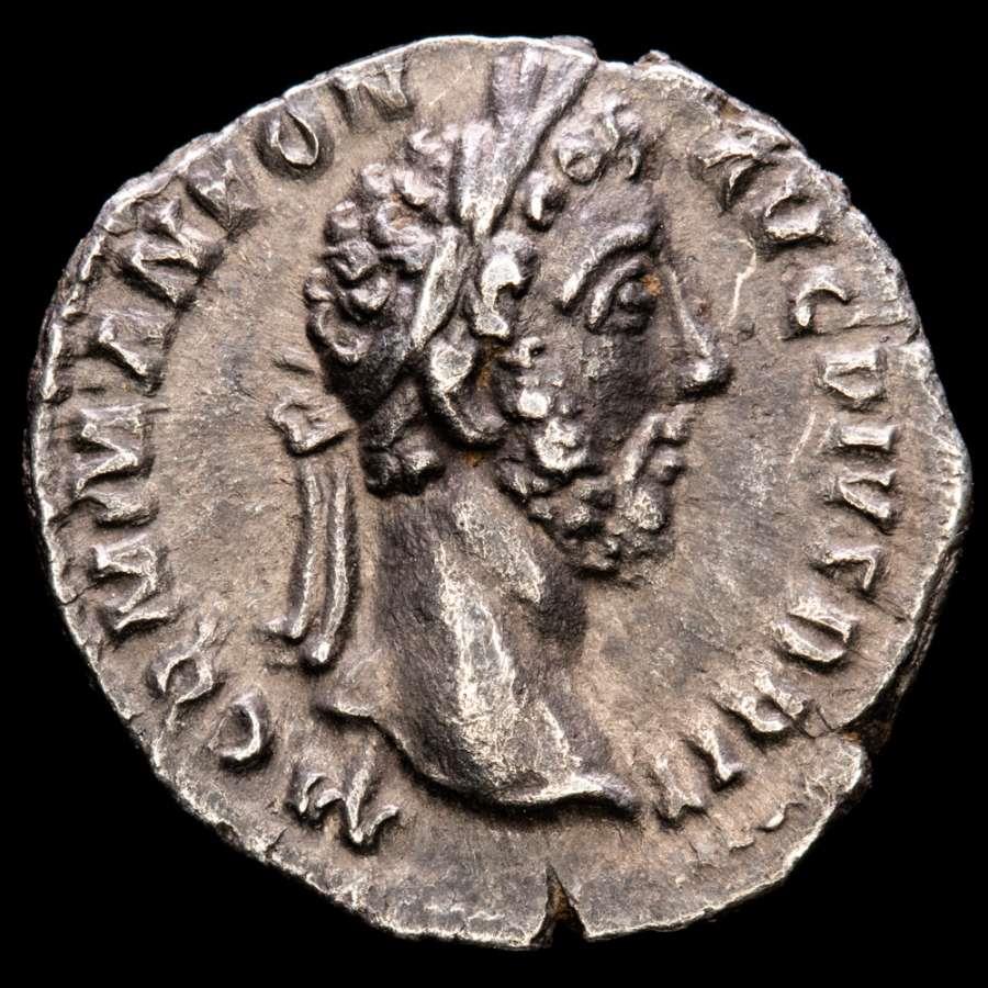 Commodus (A.D. 180-192). Silver denarius, Rome, 183-184. - PM TR P ...