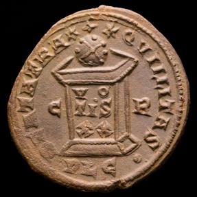 Ancient Coins - Constantine I; Lugdunum, c. 322-3 AD. Bronze Follis. - BEATA TRA(N) - QVILLITAS Altar.