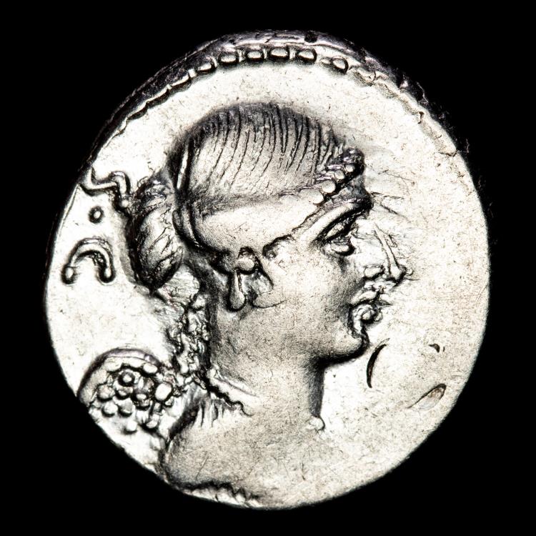 Ancient Coins - Roman Republic - T. Carisius, silver denarius (4,21 g., 18 mm). Rome mint, 46 B.C. Victory in quadriga