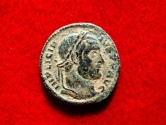 Ancient Coins - Licinius I (308-324 A.D.) bronze follis (3,22g. 18mm.) from Arles mint. 320-321 A.D. VO/TIS/XX. S A. Rare