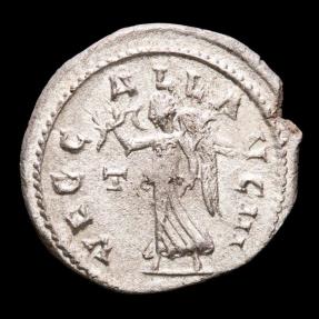 Ancient Coins - Gallienus (253-268). Antoninianus. Rome. Bust left / VIC GALL AVG III / T Victory advancing left with wreath and palm branch.