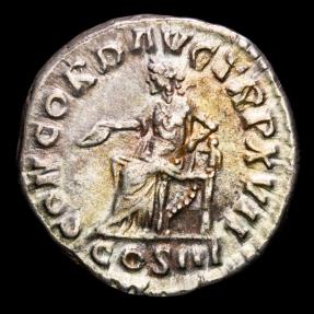 Roman Empire. - Marcus Aurelius. Silver denarius (3.29 g. 18 mm ...