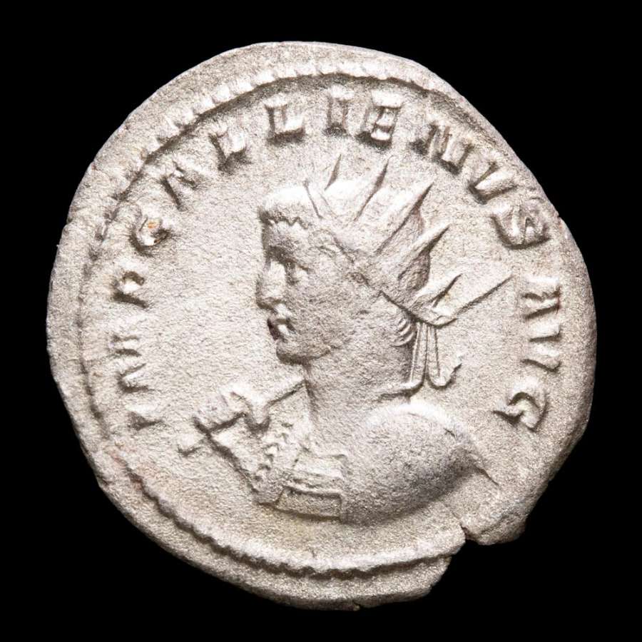 Gallienus (253-268). Antoninianus. Rome. Bust left / VIC GALL AVG