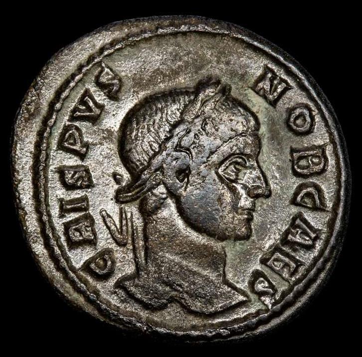 Crispus (Caesar, 316-326). Æ Bronze Follis. Arelate. CAESARVM NOSTRORVM ...