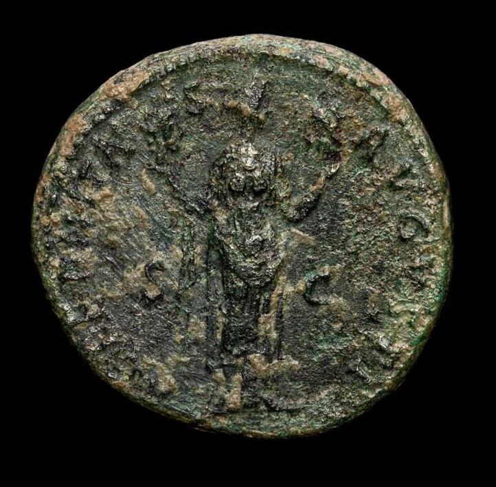 Hadrian, bronze dupondius. Rome, AD 119121. AETERNITAS AVGVSTI