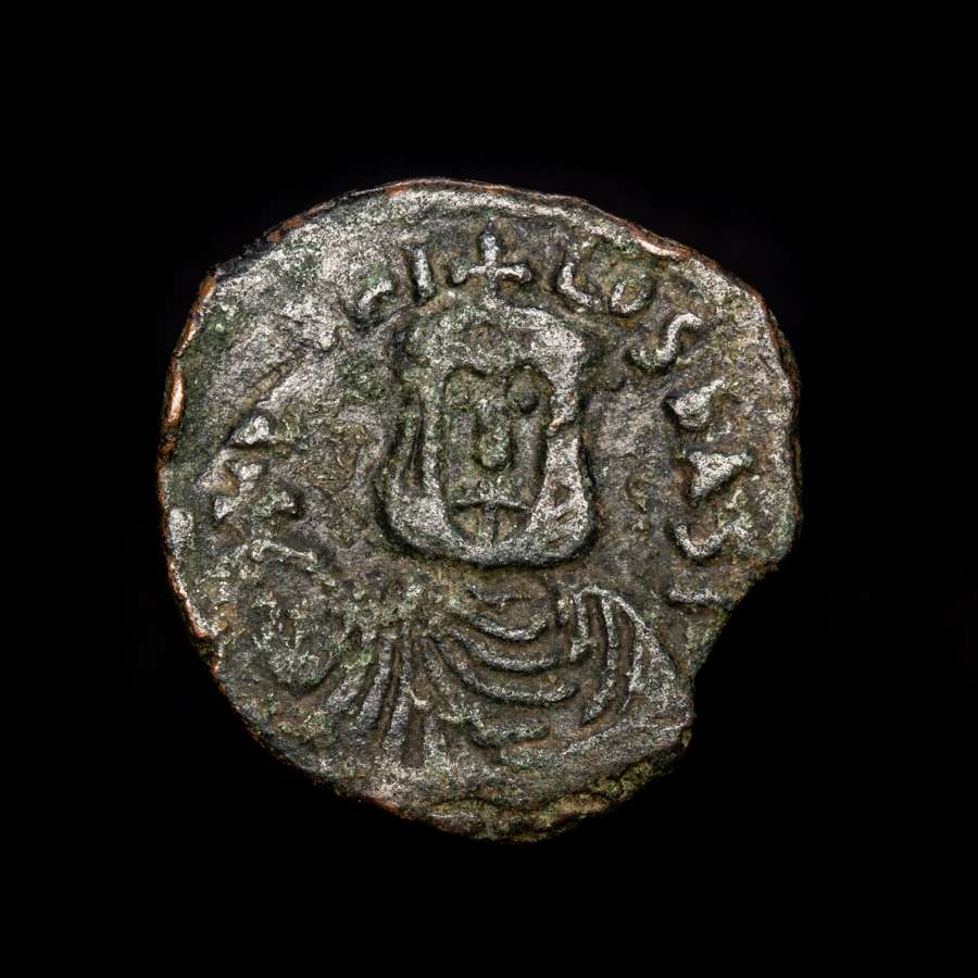 Theophilus. 829-842 AD - AE Follis. Syracuse. - Large M, XXX to left, cross  above, NNN to right, θ (theta) below.