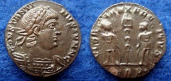 Ancient Coins - CONSTANTINE II CAESAR – FOLLIS – STANDARD between two SOLDIERS – TRIER – EF!